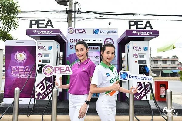 PEA ผนึกกำลัง ปั๊มบางจาก เปิดให้บริการสถานีชาร์จ PEA VOLTA