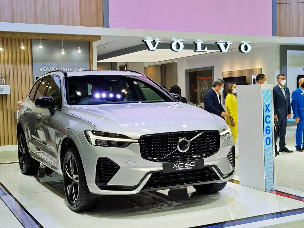 วอลโว่ เปิดตัวรุ่นอัพเกรด Volvo XC60 Recharge Plug-in Hybrid พร้อมเผยโฉม VOLVO XC40 RECHARGE PURE ELECTRIC ครั้งแรกในไทย