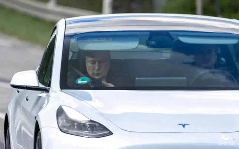 Tesla ส่งมอบรถยนต์ไฟฟ้าเกือบ 1 ล้านคันในปี 2021