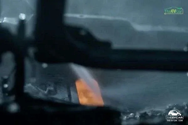 Renault เปิด Fireman Access ระบบดับเพลิงแบตเตอรี่ EV ให้ใช้ฟรี