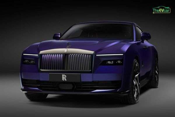 เปิดตัว Rolls-Royce Spectre Black Badge: ที่สุดแห่งยนตรกรรมไฟฟ้า