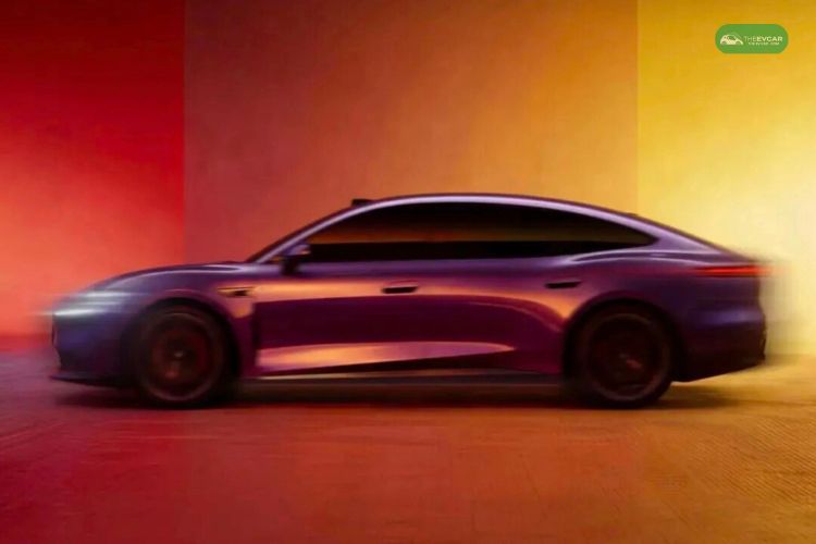 MG เผยทีเซอร์ เก๋งไฟฟ้า ทรงสปอร์ตล้ำยุค คาดเป็น MG7 ร่างอวตาร